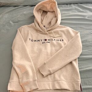 Tommy Hilfiger women’s Beige Hoodie Sweater